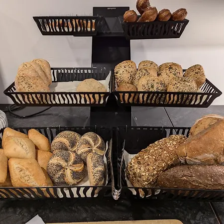 ホテル Winzerstube イリンゲン