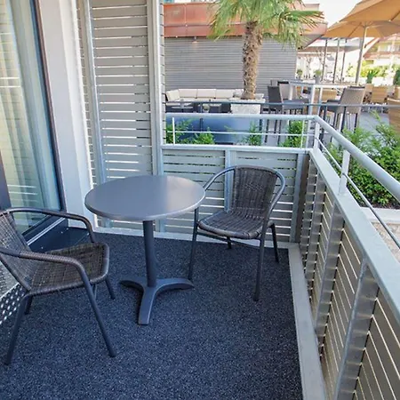 ホテル Winzerstube イリンゲン