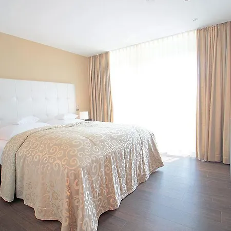 Hotel Winzerstube 4*