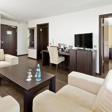 Otel Winzerstube 4*